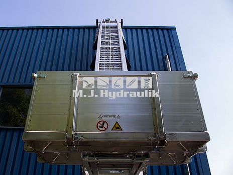 Böcker Arriva Möbelhiss HD 26/1-6LH (400/1800 kg)