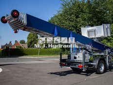 Böcker Arriva Möbelhiss HD 37/2-8LH (400/2240 kg)