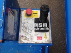 Upright TM12